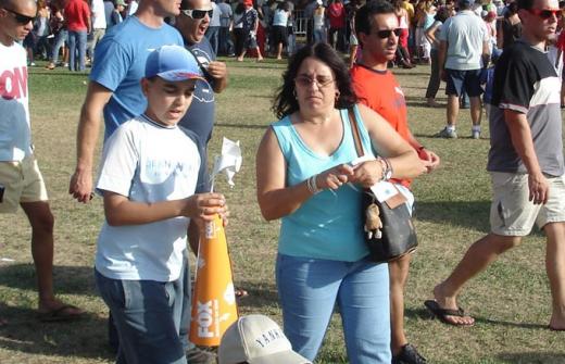 GUERRILLA - Fox Channel al Red Bull Flugtag Event