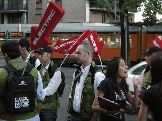 Guerrilla - Vectrix punta la freccia sul suo Maxi-Scooter elettrico!