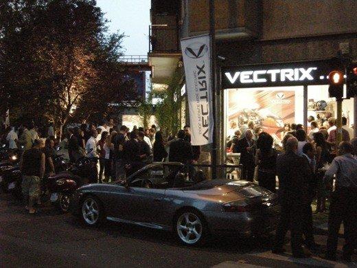 Guerrilla - Vectrix punta la freccia sul suo Maxi-Scooter elettrico!