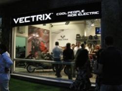 Guerrilla - Vectrix punta la freccia sul suo Maxi-Scooter elettrico!