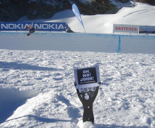 Oh, no! John! Ancora tu…?