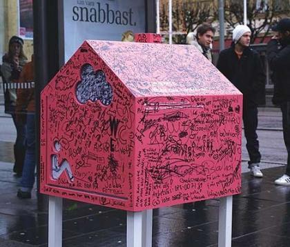 The Messenger/Receiver House