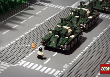A lezione di Storia con Lego da Piazza Tiananmen al Muro di Berlino 1