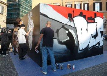 La_creatività_urbana_omaggia_i_20_anni_della_caduta_del_Muro