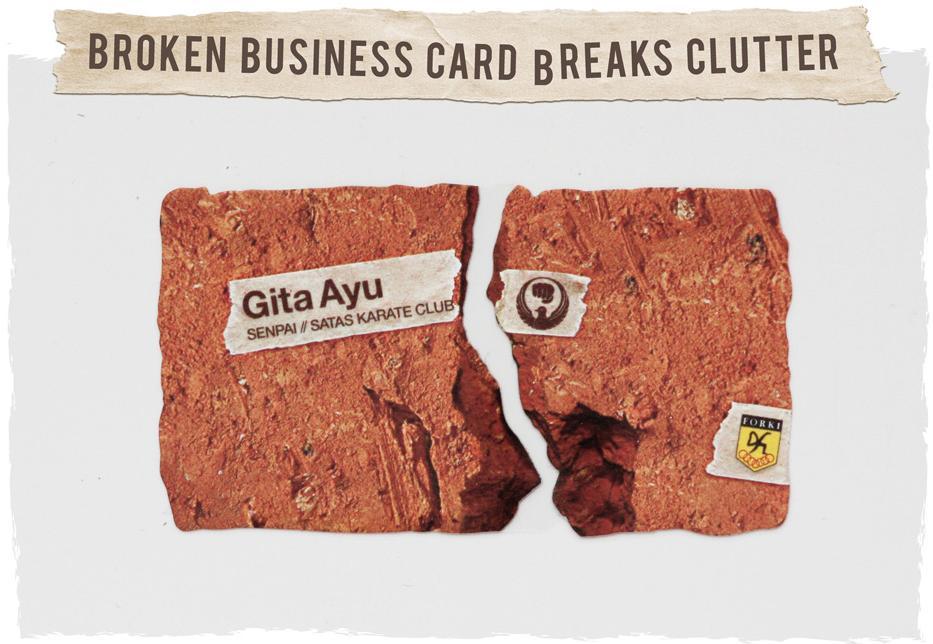 Karate club business card: ecco come ti spezzo il mattone