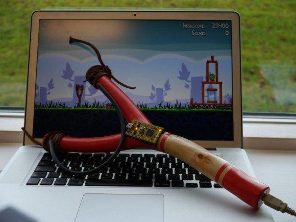 Come costruire una fionda usb per giocare ad Angry Birds!