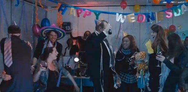 Alcool, energia e Rocky Balboa: i migliori video della settimana