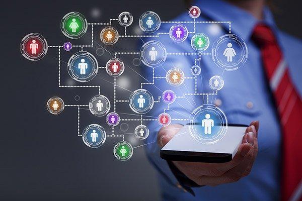 francesco_piccolo_mobile_market_share_le_previsioni_mobile_per_il_2014