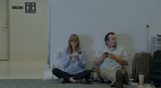 Ancora Samsung vs Apple in “Wall Huggers"