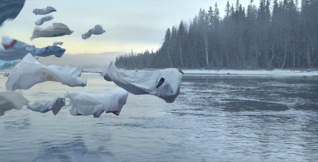 Nel mondo stra-ordinario di IKEA anche le t-shirt volano [VIDEO]