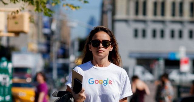 Da Google a Coca-Cola: come e perché i grandi brand di tanti settori si trasformano in fashion brand.