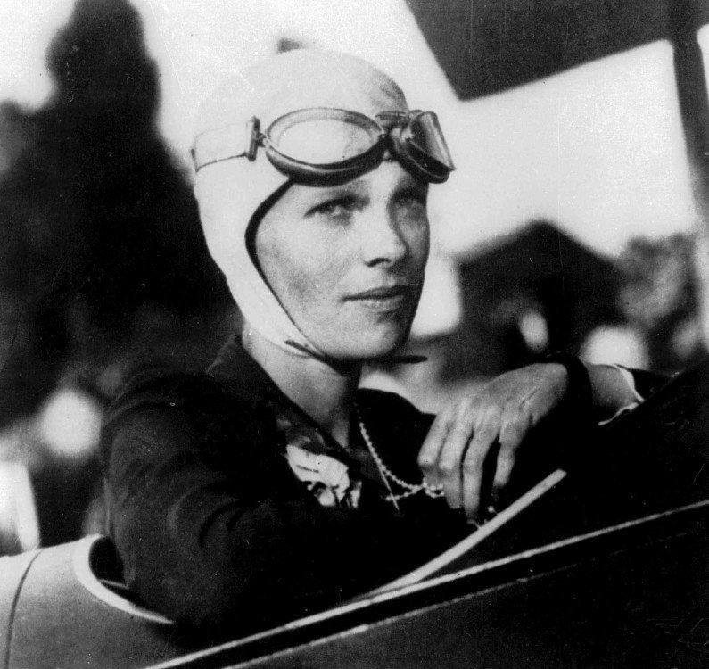 Amelia-Earhart-6