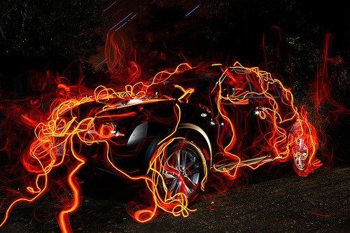 Jukelighting: guerrilla projection e arte urbana per Nissan Juke