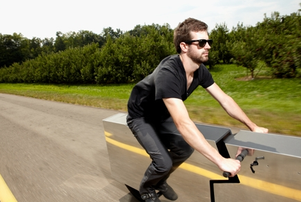 La moto invisibile, o forse no?