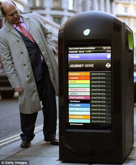 In arrivo nelle strade di Londra i bidoni intelligenti con doppio LCD