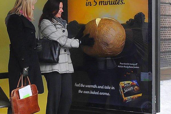 La fermata del bus più appetitosa del mondo