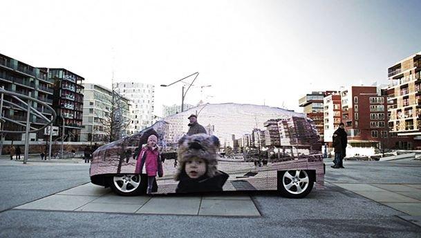 Mercedes e la macchina invisibile