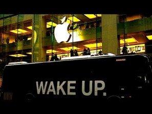 "Wake up": Samsung attacca Apple con un flash mob [BREAKING NEWS]