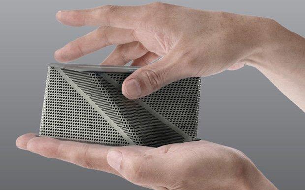 Viva Docking Speaker, un origami come altoparlante per Android e iPhone