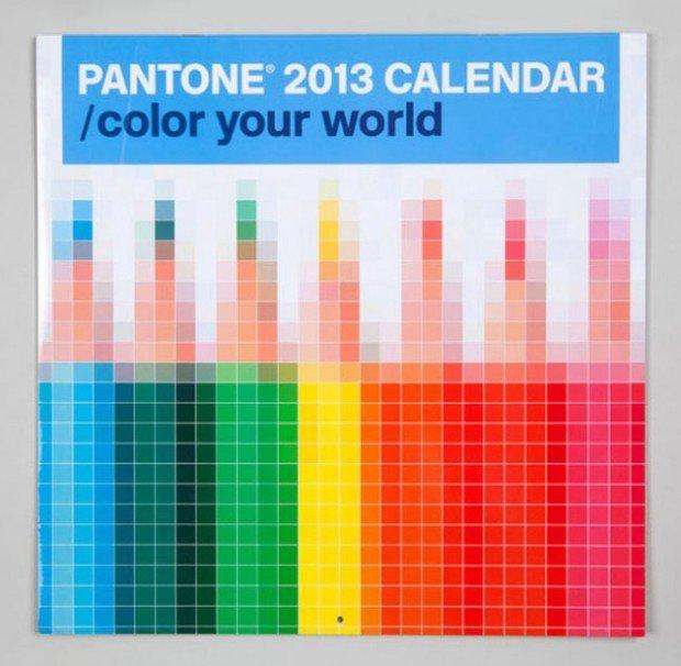 Un anno a colori con il calendario Pantone 2013