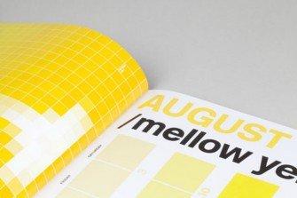 Un anno a colori con il calendario Pantone 2013