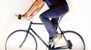 Pedala con Atom e ricarichi mente, corpo e smartphone!