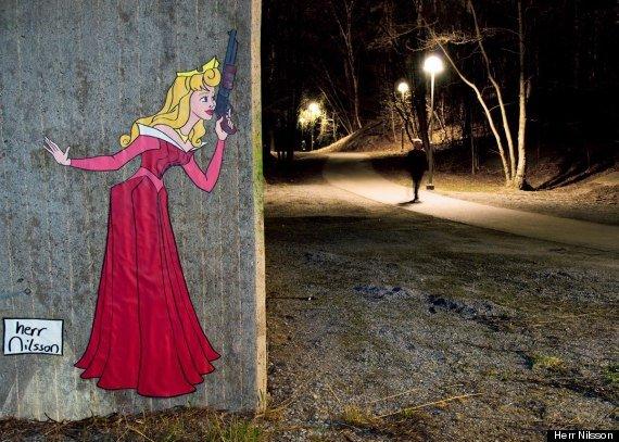 Le principesse Disney killer invadono le strade di Stoccolma