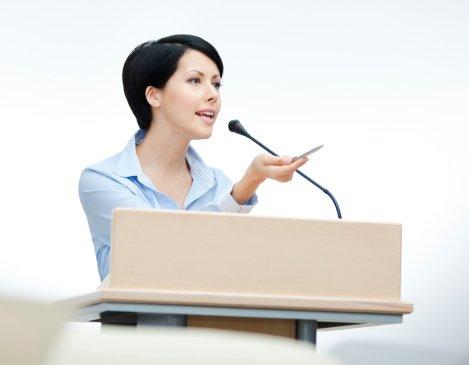 Parlare in pubblico, 10 strategie per gli introversi
