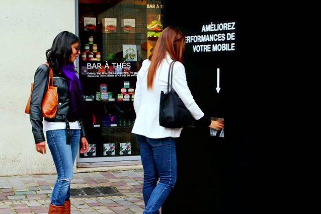LG Francia: uno smartphone gratis se distruggi il tuo [VIDEO]