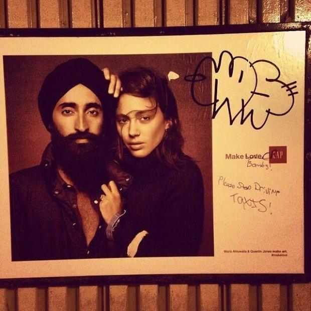 La pubblicità con un modello Sikh viene vandalizzata, Gap risponde