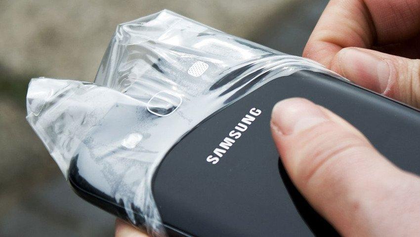 8 gadget “waterproof”: un'estate senza rischi per il vostro device