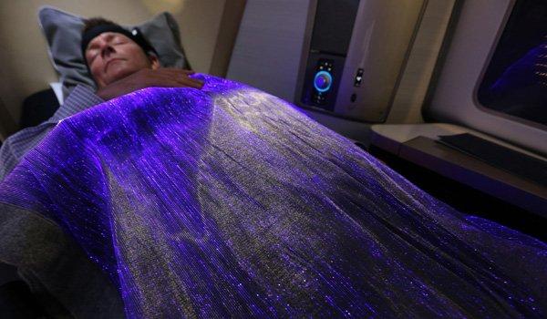 British Airways lancia una coperta per misurare lo stato d’animo dei passeggeri