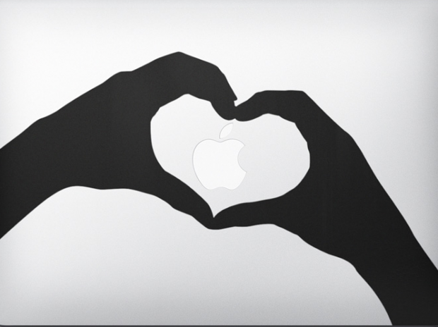 adesivo cuore Mac Book Air