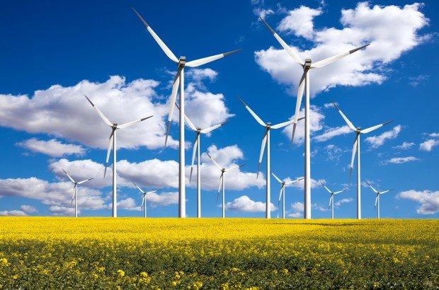 Rinnovabili in Italia: un futuro più piccolo, più eolico e più internazionale