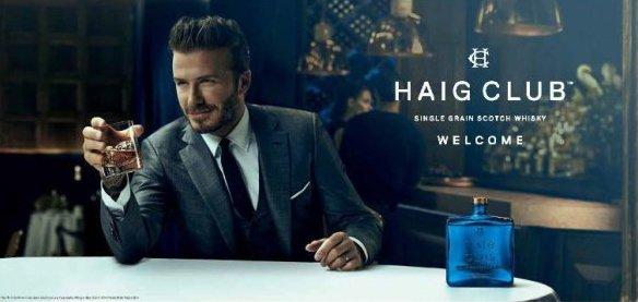 David Beckham completamente vestito in uno spot