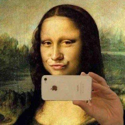 Storia del selfie: dal significato sociologico al suo impatto sul marketing