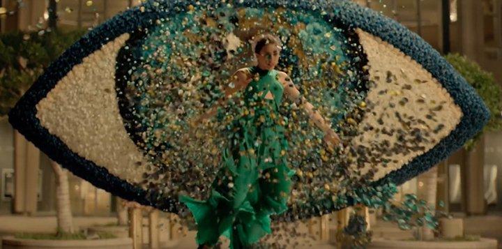 Spike Jonze ha diretto l'ultimo imperdibile spot di Kenzo