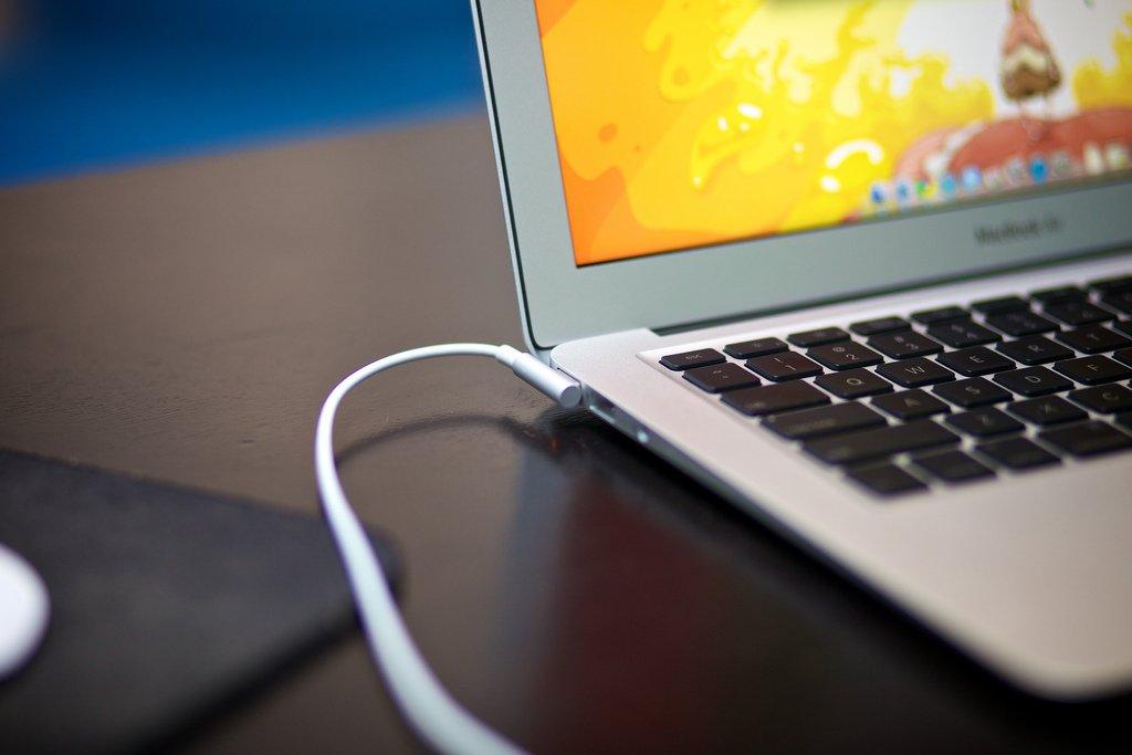 grazie_di_tutto_caro_apple_magsafe