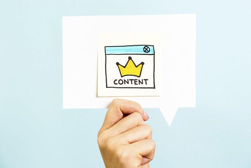 Content is the king message on blue background