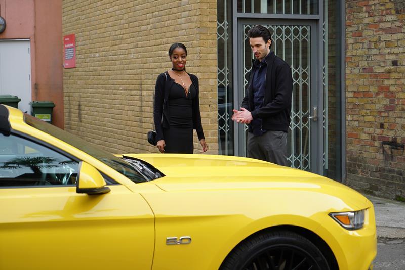 Campagna Ford con 5 coppie di Tinder