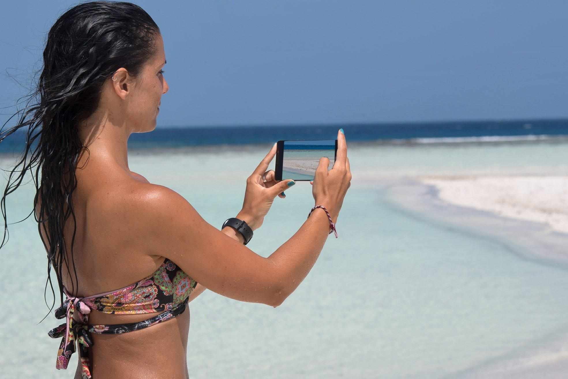 il filo di nicky viaggio intorno al mondo con i social