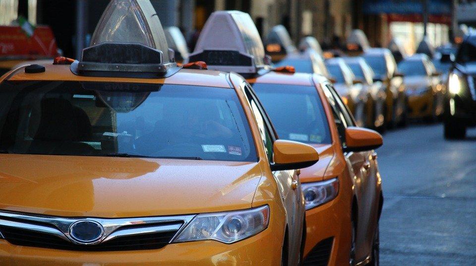 Uber vs taxi