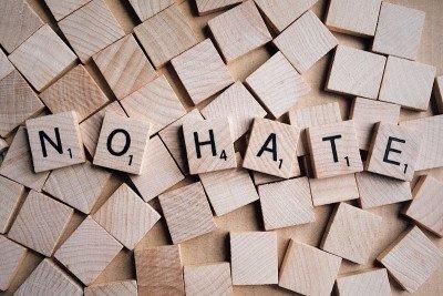 Hate speech: tempo di provvedimenti per combattere l’odio sui social