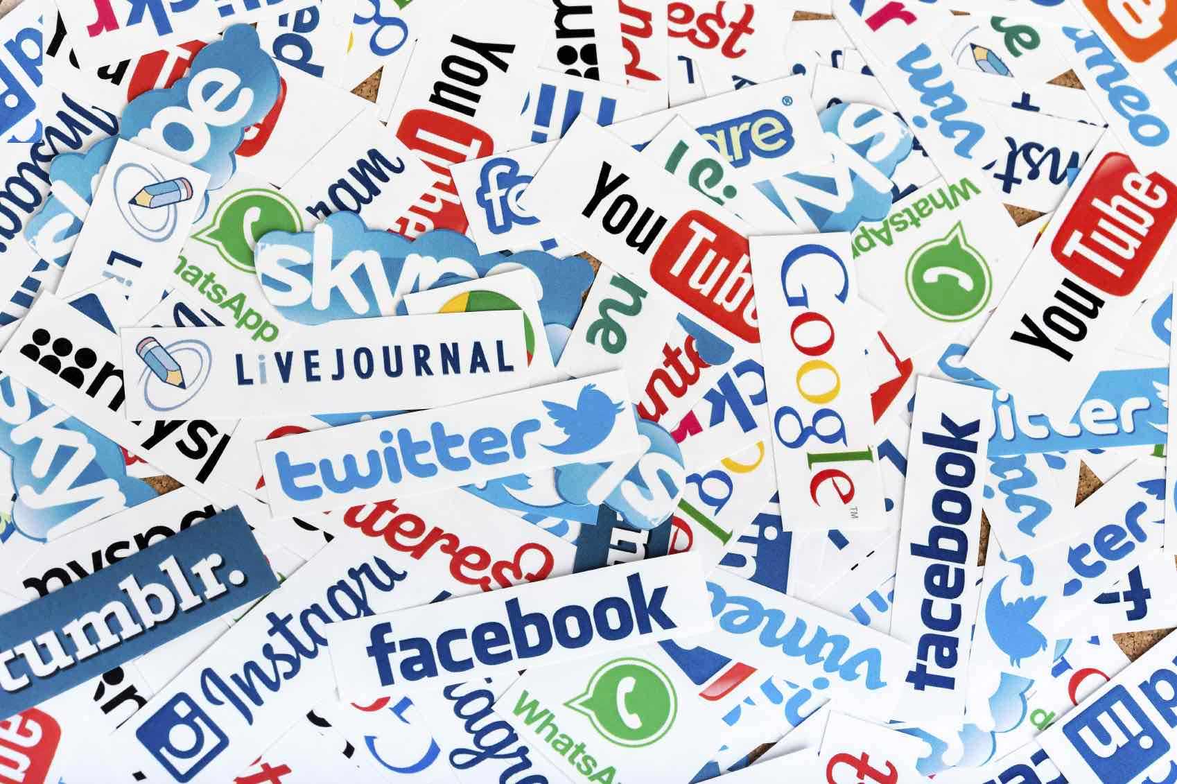 30 cose da non condividere sui Social Network