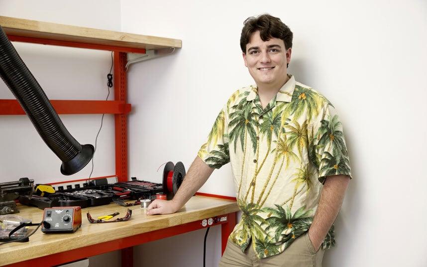 Realtà Virtuale Palmer Luckey