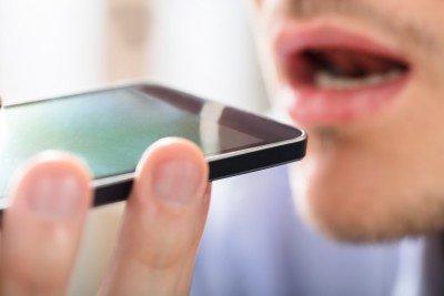 Pensa agli effetti di Siri e “cugine” assistenti vocali sul marketing