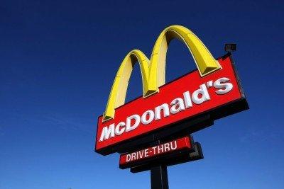 Menu digitali e personalizzati grazie all’Intelligenza Artificiale: la scelta di McDonald’s
