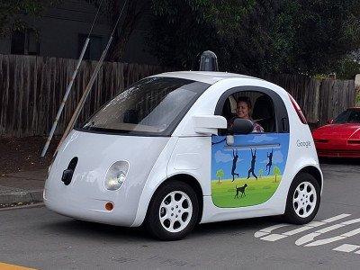 Una società del gruppo Google vuole 1 miliardo di risarcimento da Uber