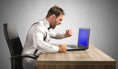 3 consigli per gestire i commenti negativi degli utenti sui social