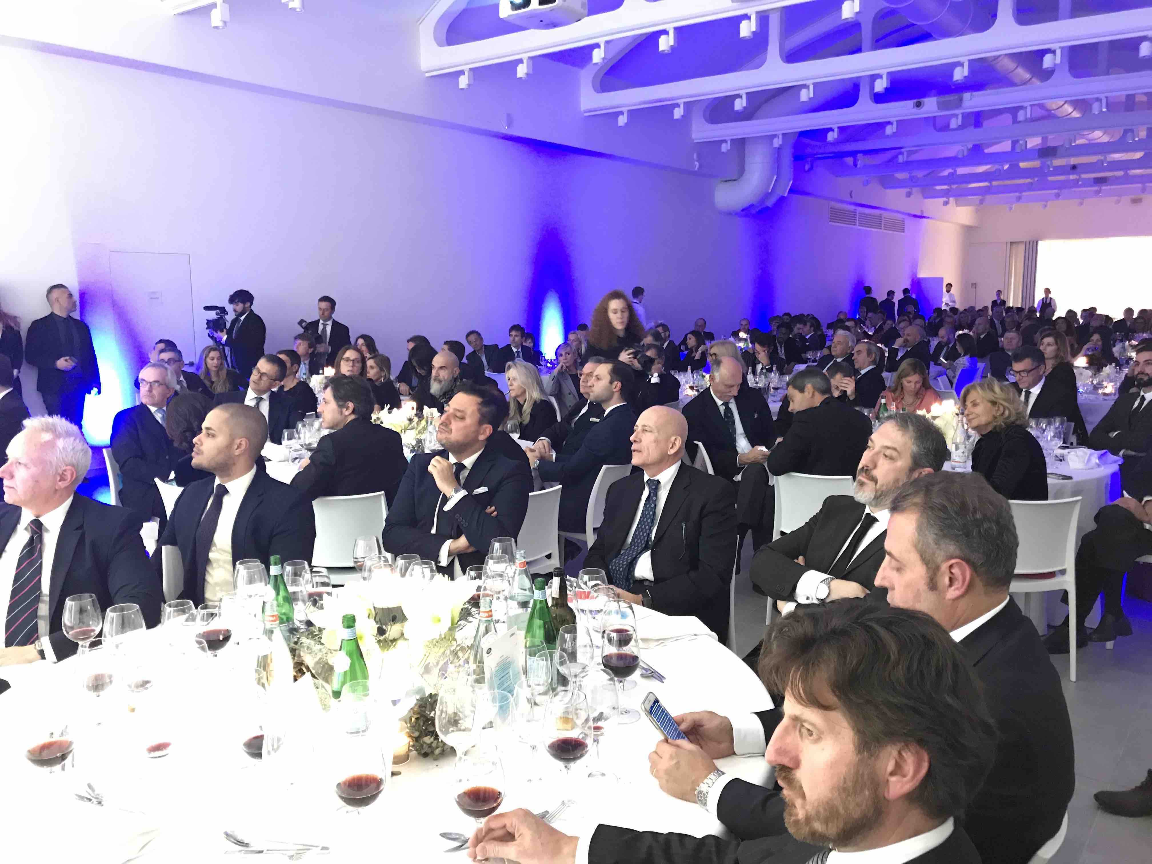 Land Rover “guarda oltre” e premia tre progetti innovativi di giovani imprenditori under 30